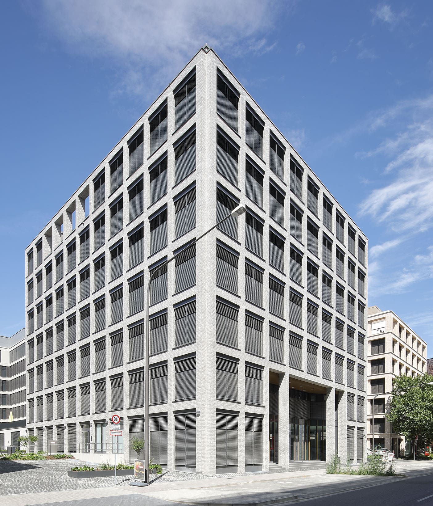 Stroeher Klinkerriemchen Kontur Grau Engobiert Referenzen Gkk Dialog Frankfurt 02