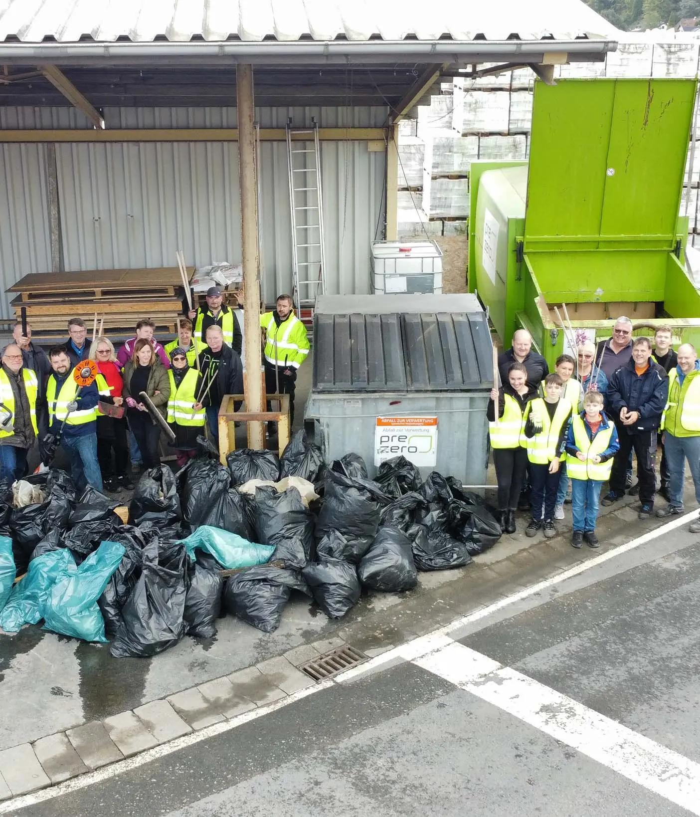 Stroeher Gruppe News Unternehmen World Cleanup Day 2024 05