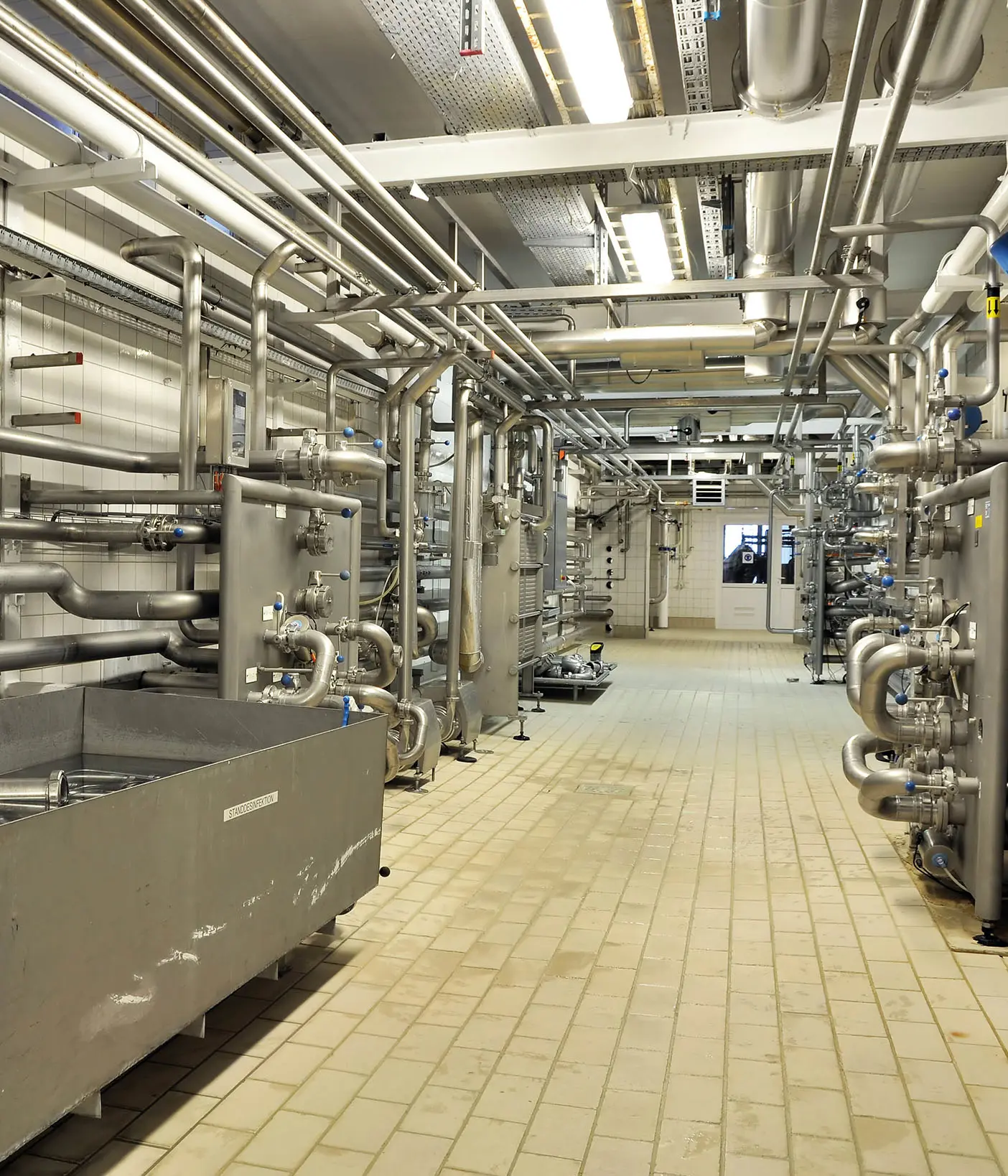 Stroeher Stalotec Robuste Bodenfliesen Fuer Gewerbe Und Industrie