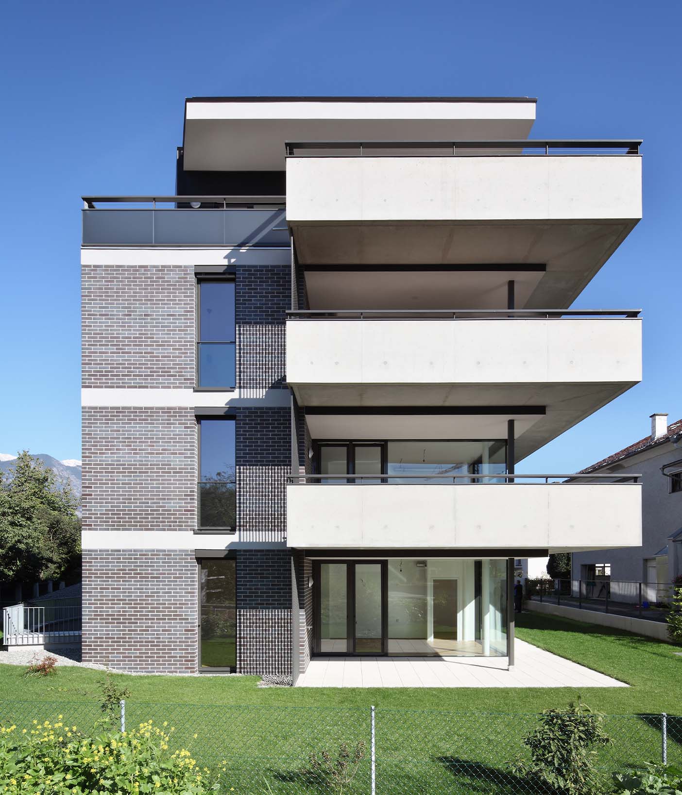 Stroeher Klinkerriemchen Keravette Metallic Schwarz Referenzen Wohnanlage Kravogl Innsbruck Oestereich 04