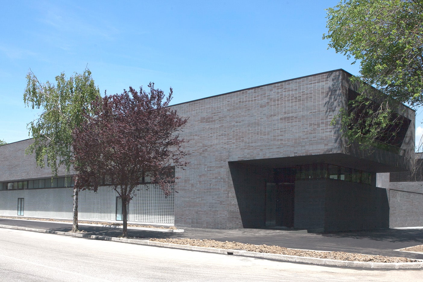 Stroeher Klinkerriemchen Keravette Metallic Schwarz Nf Referenzen Stadtbad Mompiano Brescia Italien 05