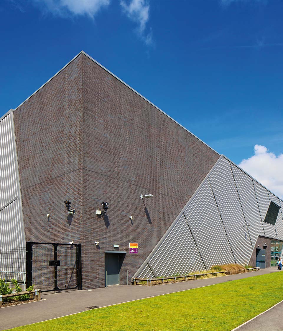 Stroeher Klinkerriemchen Keravette Metallic Schwarz Referenzen Knowsley Leisure And Culture Park Liverpool England Thumb