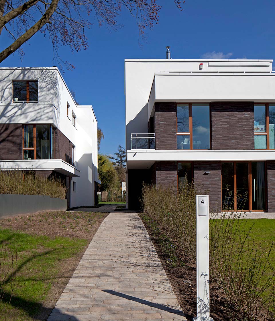 Stroeher Langformat Klinkerriemchen Zeitlos Kohleglanz Referenzen Stadtvillen Corinthstrasse Hamburg Thumb