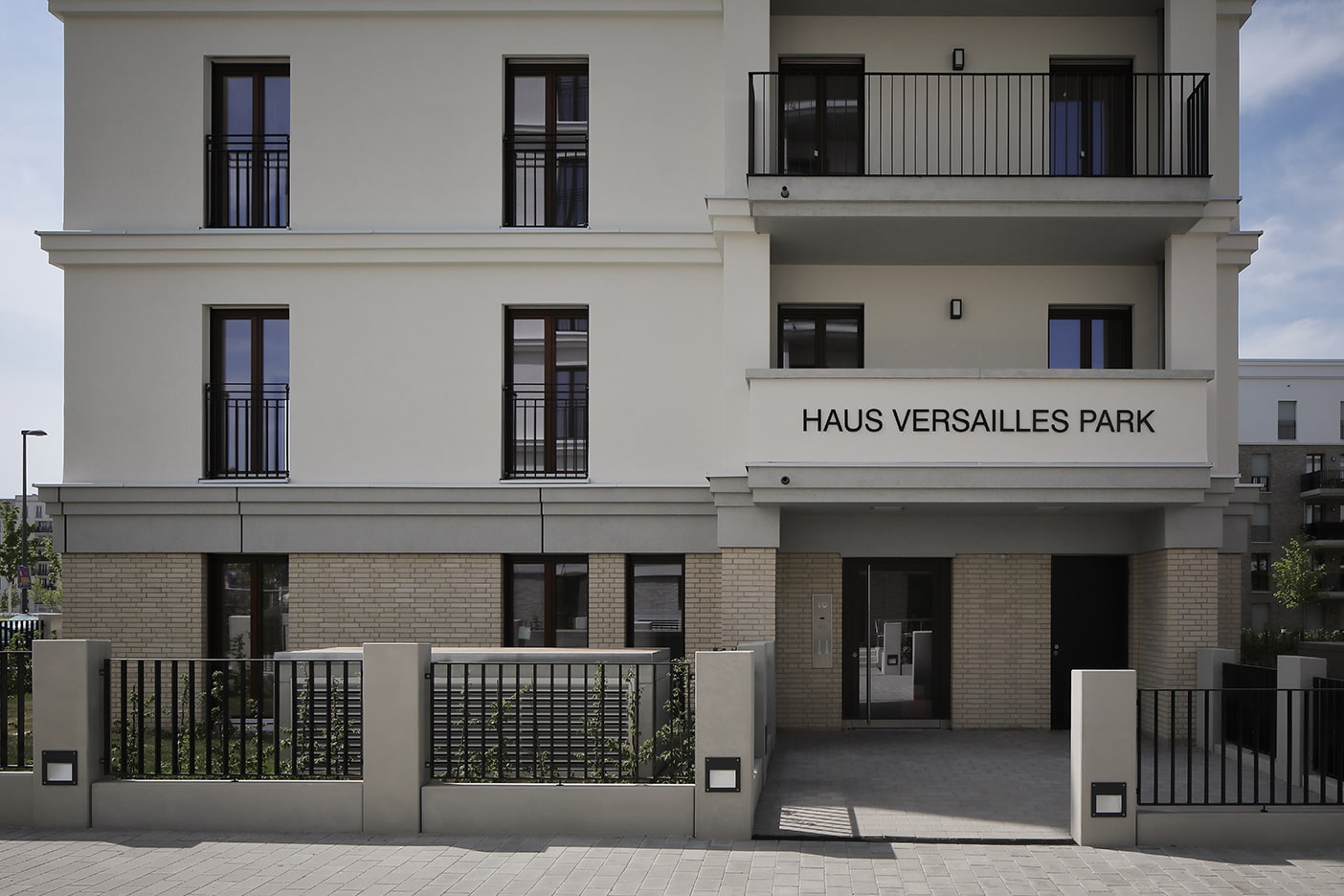 Stroeher Klinkerriemchen Zeitlos Kalkbrand Referenzen Parkend Frankfurt 05