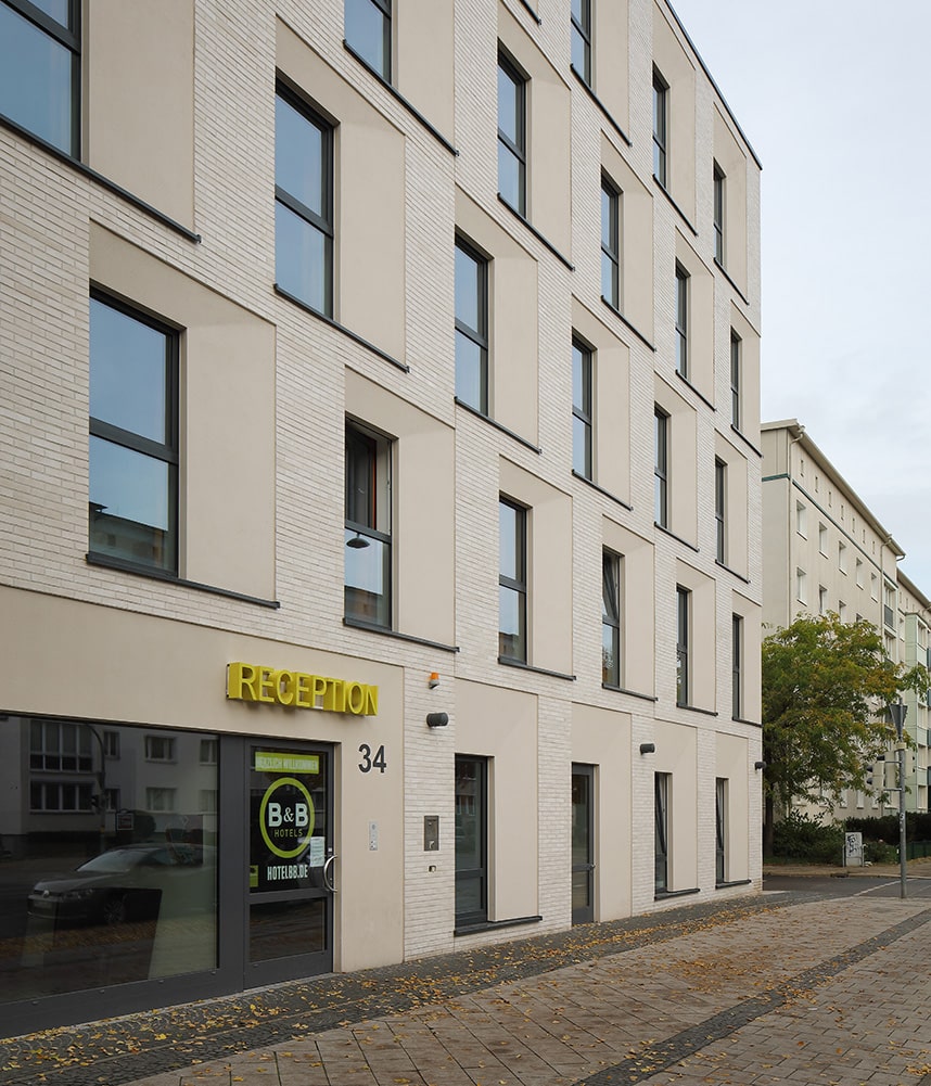 Stroeher Klinkerriemchen Glanzstuecke No4 Referenzen B Und B Hotel Magdeburg 03